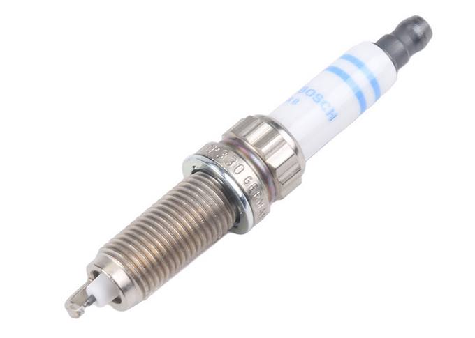 BMW Spark Plug (OE) 12120040581 – Bosch 8165